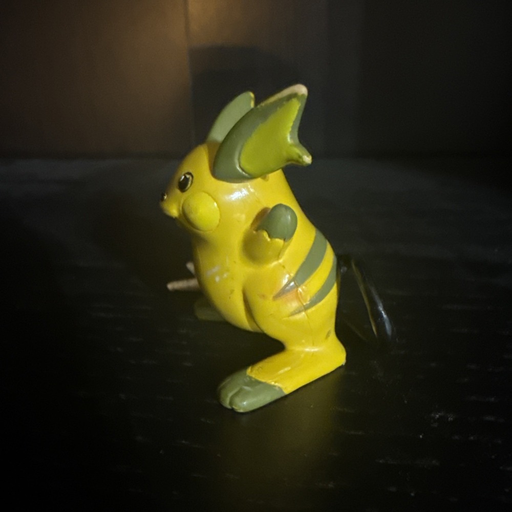 TOMY Rare Pokemon Raichu 2'' Figure CGTSJ Vtg 1999 AUTHENTIC Nintendo China - Picture 2 of 5